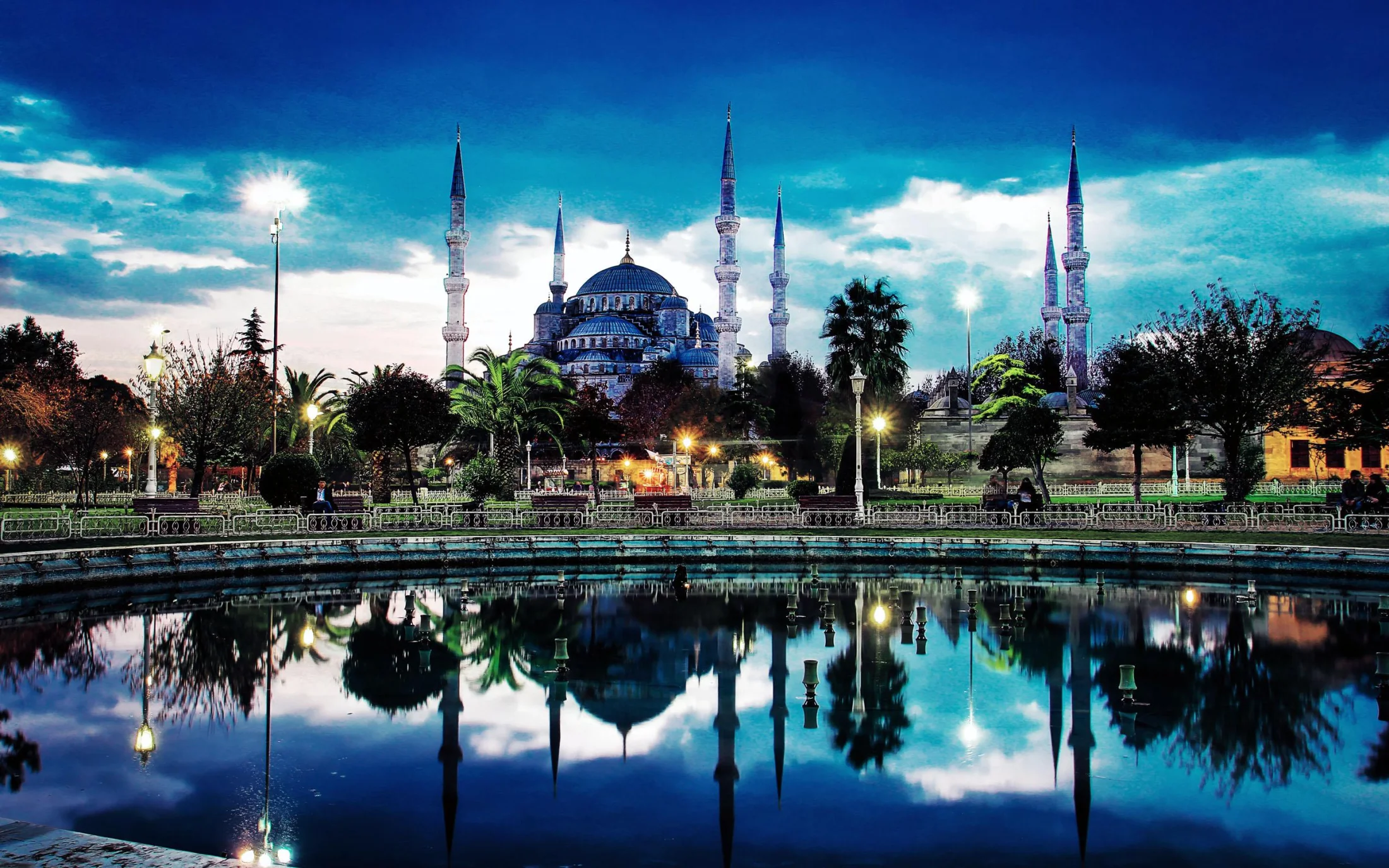 İstanbul Boğazı ve şehir yaşamı